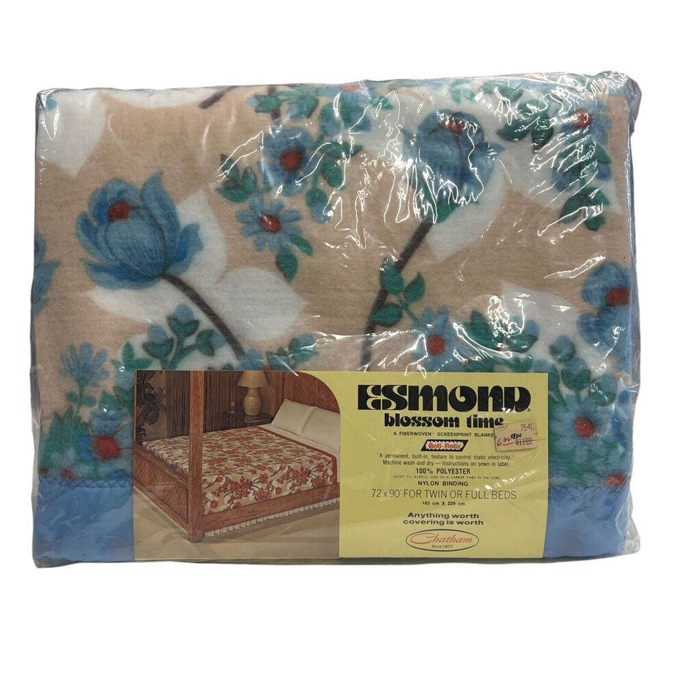 Esmond Blossom Time‎ Fiberwoven Screenprint Polyester Floral Blanket 72 x 90